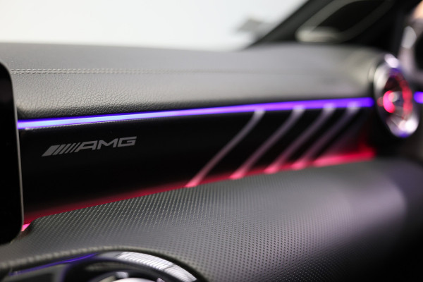 Mercedes-Benz A-Klasse AMG 35 4MATIC Premium OP DUITS KENT ! BURMESTER PANO KUIPST ''19