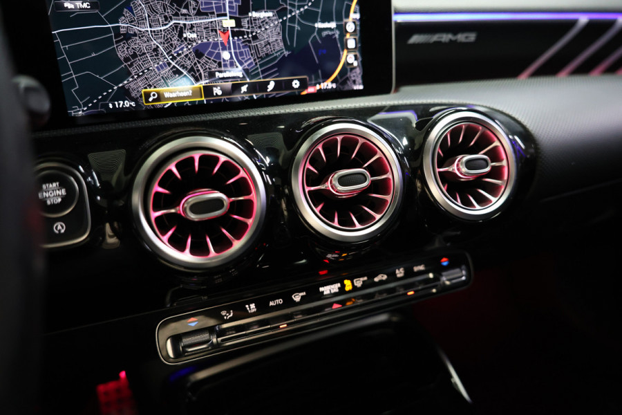 Mercedes-Benz A-Klasse AMG 35 4MATIC Premium OP DUITS KENT ! BURMESTER PANO KUIPST ''19