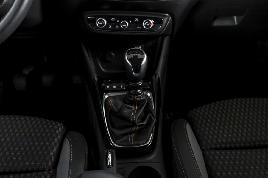 Opel Crossland X 1.2 Turbo 130 PK Innovation Org. NL. | Cruise | PDC | NAV + App. Connect | Trekhaak | LM 16" |