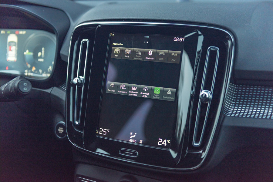 Volvo XC40 T5 Aut. Plug-in Hybrid R-Design CC Parkassist 262pk