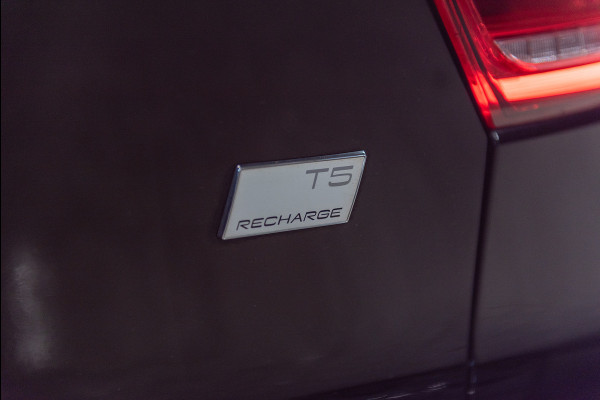 Volvo XC40 T5 Aut. Plug-in Hybrid R-Design CC Parkassist 262pk