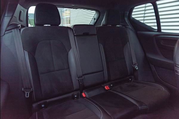 Volvo XC40 T5 Aut. Plug-in Hybrid R-Design CC Parkassist 262pk