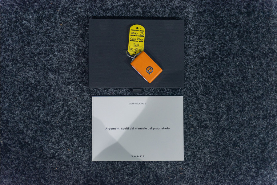 Volvo XC40 T5 Aut. Plug-in Hybrid R-Design CC Parkassist 262pk