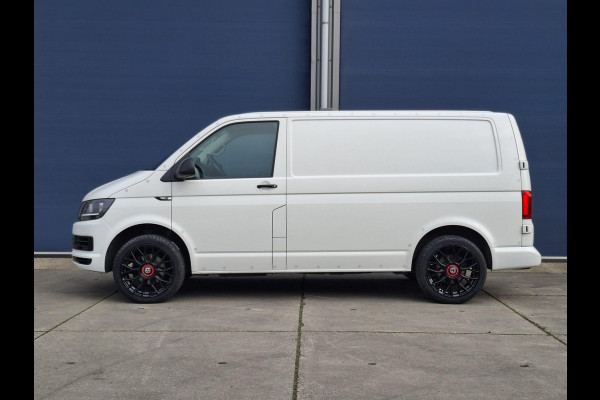 Volkswagen Transporter 2.0 TDI L1H1 Trendline AIRCO / CRUISE CONTROLE / TREKHAAK / EURO 6