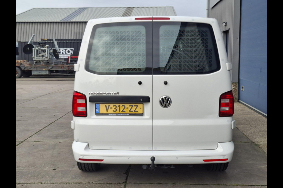 Volkswagen Transporter 2.0 TDI L1H1 Trendline AIRCO / CRUISE CONTROLE / TREKHAAK / EURO 6