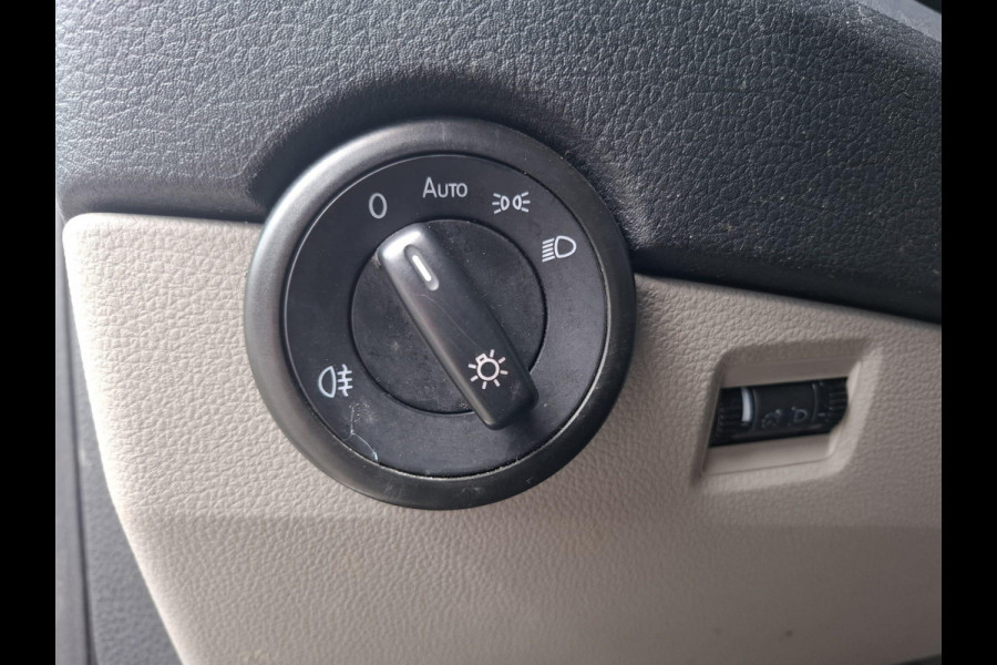 Volkswagen Transporter 2.0 TDI L1H1 Trendline AIRCO / CRUISE CONTROLE / TREKHAAK / EURO 6