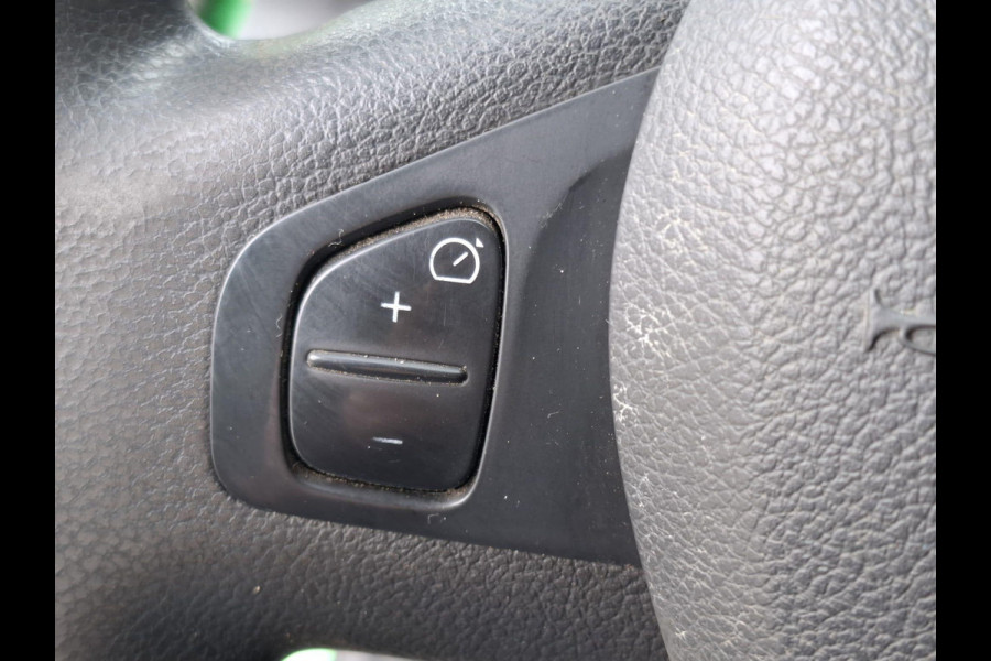 Renault Trafic 1.6 dCi T29 L2H1 Comfort Energy AIRCO / CRUISE CONTROLE / NAVI / TREKHAAK / EURO 6 / CAMERA