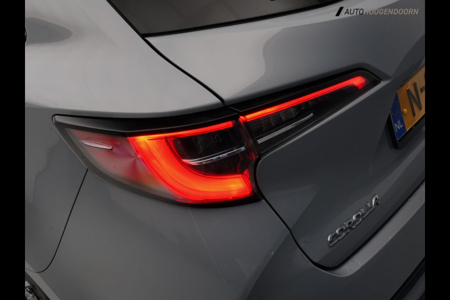 Toyota Corolla Touring Sports 2.0 Hybrid Business Plus Sport (KEYLESS,STOELVERWARMING,CAMERA,ADAPTIVE CRUISE,LED,PREMIUM KLEUR)