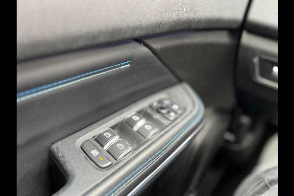 Lynk & Co 01 1.5 BLACK | PANO | NAVI | CAMERA | CARPLAY | INRUIL MOGELIJK