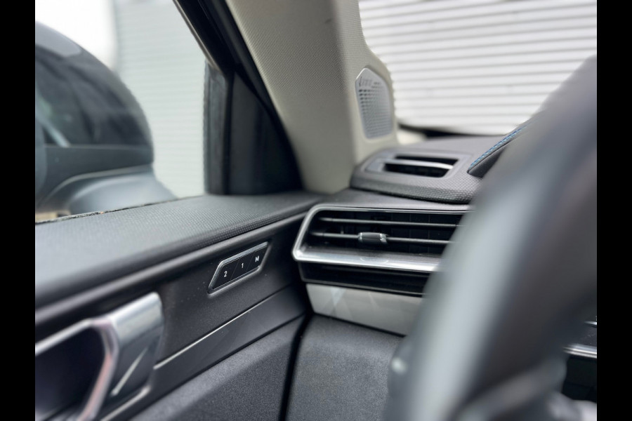 Lynk & Co 01 1.5 BLACK | PANO | NAVI | CAMERA | CARPLAY | INRUIL MOGELIJK