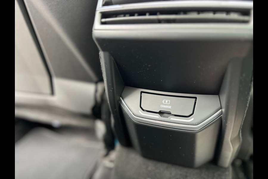 Lynk & Co 01 1.5 BLACK | PANO | NAVI | CAMERA | CARPLAY | INRUIL MOGELIJK