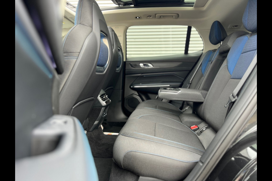 Lynk & Co 01 1.5 BLACK | PANO | NAVI | CAMERA | CARPLAY | INRUIL MOGELIJK