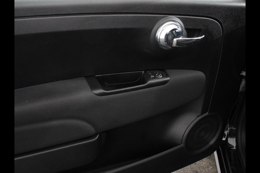 Fiat 500 1.0 Hybrid Vita Comfort | Climate Control | Dab | Digitale Cockpit | Parkeer sensoren | Radio