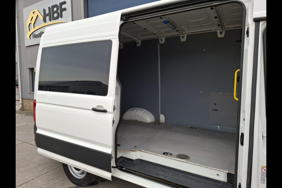 Volkswagen Crafter 35 2.0 TDI L3H3 AIRCO / CRUISE CONTROLE / CARPLAY / CAMERA / TREKHAAK