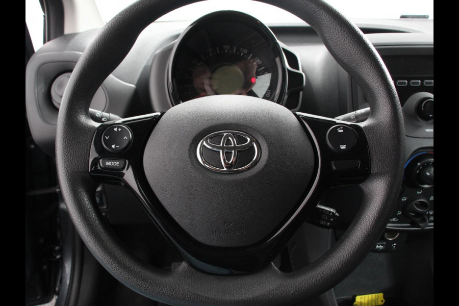 Toyota Aygo 1.0 VVT-i x-fun | Airco | Bluetooth | Led | Electrisch pakket | 5 deurs