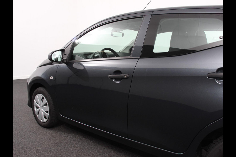 Toyota Aygo 1.0 VVT-i x-fun | Airco | Bluetooth | Led | Electrisch pakket | 5 deurs