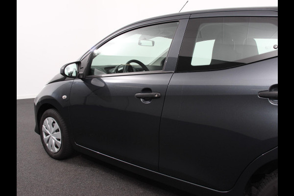 Toyota Aygo 1.0 VVT-i x-fun | Airco | Bluetooth | Led | Electrisch pakket | 5 deurs