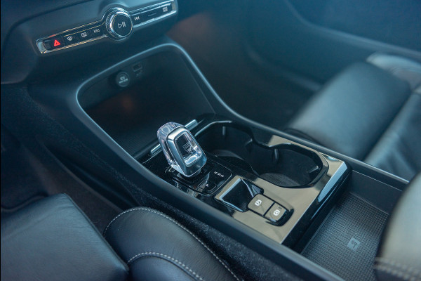 Volvo XC40 T5 Aut. Plug-in Hybrid Inscription Leder Parkeercamera 262pk