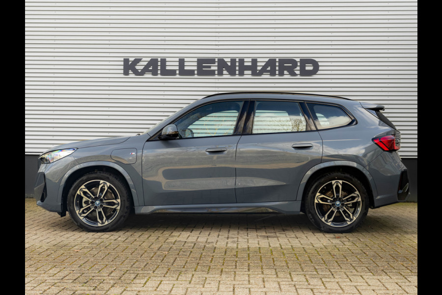 BMW X1 xDrive25e M-Sport - Pano - Trekhaak - Driving Ass Prof - Head-up