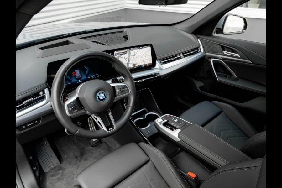 BMW X1 xDrive25e M-Sport - Pano - Trekhaak - Driving Ass Prof - Head-up