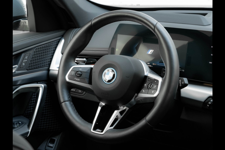 BMW X1 xDrive25e M-Sport - Pano - Trekhaak - Driving Ass Prof - Head-up
