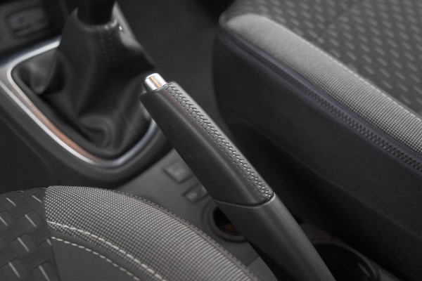 Renault Captur TCe 90 Intens | Camera | Dodehoekdetectie | Navigatie | Parkeersensoren