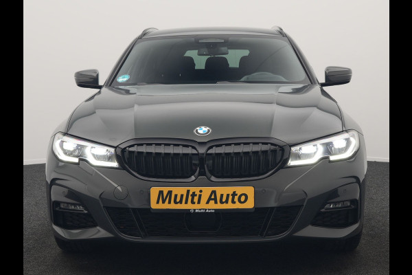 BMW 3 Serie Touring 330e M Sport PHEV 293pk Dealer O.H. | Trekhaak Af Fabriek | Head Up | Adaptive Cruise | Laser LED | Harman / Kardon | Camera | Adaptief Onderstel | Alcantara Sportstoelen Verwarmd | Keyless | Blis | Sfeerverlichting | Dravitgrau metallic | Plug In Hybrid