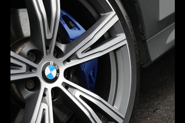BMW 3 Serie Touring 330e M Sport PHEV 293pk Dealer O.H. | Trekhaak Af Fabriek | Head Up | Adaptive Cruise | Laser LED | Harman / Kardon | Camera | Adaptief Onderstel | Alcantara Sportstoelen Verwarmd | Keyless | Blis | Sfeerverlichting | Dravitgrau metallic | Plug In Hybrid