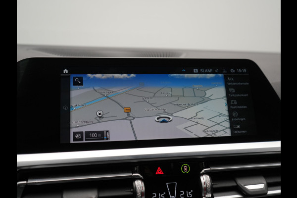 BMW 3 Serie Touring 330e M Sport PHEV 293pk Dealer O.H. | Trekhaak Af Fabriek | Head Up | Adaptive Cruise | Laser LED | Harman / Kardon | Camera | Adaptief Onderstel | Alcantara Sportstoelen Verwarmd | Keyless | Blis | Sfeerverlichting | Dravitgrau metallic | Plug In Hybrid