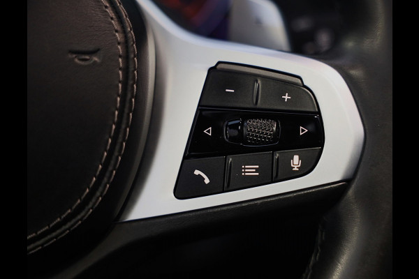 BMW X5 M50d M Line / 7 Persoons / Massage / HK / Head Up / Acc / Lane Assist / Leder / Luchtvering / Open Pano / Trekhaak / 22 Inc
