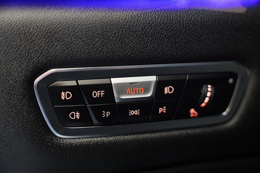 BMW X5 M50d M Line / 7 Persoons / Massage / HK / Head Up / Acc / Lane Assist / Leder / Luchtvering / Open Pano / Trekhaak / 22 Inc