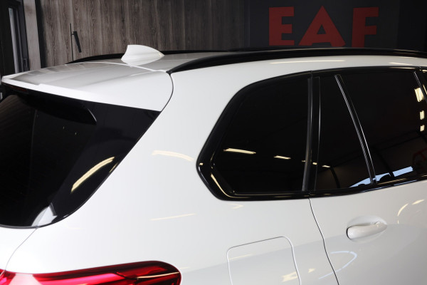BMW X5 M50d M Line / 7 Persoons / Massage / HK / Head Up / Acc / Lane Assist / Leder / Luchtvering / Open Pano / Trekhaak / 22 Inc