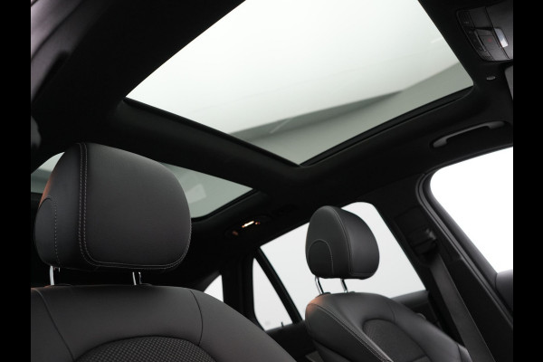Mercedes-Benz GLC 300e 4MATIC Premium Plus PHEV 320pk Dealer O.H | Panodak | Trekhaak af Fabriek | Adaptive Cruise | Multibeam LED | 20" L.M | Apple Carplay | Sfeerverlichting | Camera | BLIS |