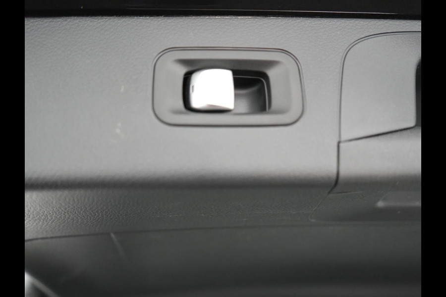 Mercedes-Benz GLC 300e 4MATIC Premium Plus PHEV 320pk Dealer O.H | Panodak | Trekhaak af Fabriek | Adaptive Cruise | Multibeam LED | 20" L.M | Apple Carplay | Sfeerverlichting | Camera | BLIS |