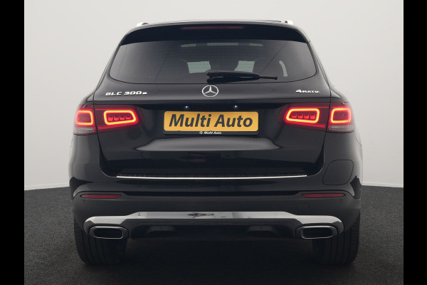 Mercedes-Benz GLC 300e 4MATIC Premium Plus PHEV 320pk Dealer O.H | Panodak | Trekhaak af Fabriek | Adaptive Cruise | Multibeam LED | 20" L.M | Apple Carplay | Sfeerverlichting | Camera | BLIS |