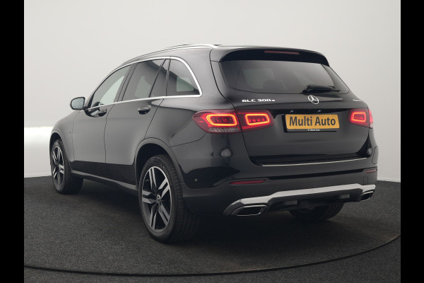 Mercedes-Benz GLC 300e 4MATIC Premium Plus PHEV 320pk Dealer O.H | Panodak | Trekhaak af Fabriek | Adaptive Cruise | Multibeam LED | 20" L.M | Apple Carplay | Sfeerverlichting | Camera | BLIS |