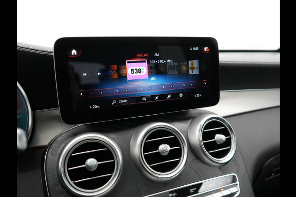 Mercedes-Benz GLC 300e 4MATIC Premium Plus PHEV 320pk Dealer O.H | Panodak | Trekhaak af Fabriek | Adaptive Cruise | Multibeam LED | 20" L.M | Apple Carplay | Sfeerverlichting | Camera | BLIS |