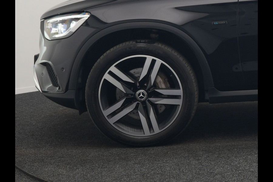 Mercedes-Benz GLC 300e 4MATIC Premium Plus PHEV 320pk Dealer O.H | Panodak | Trekhaak af Fabriek | Adaptive Cruise | Multibeam LED | 20" L.M | Apple Carplay | Sfeerverlichting | Camera | BLIS |