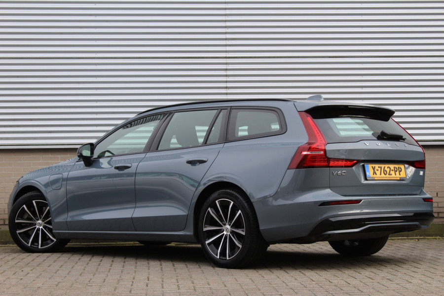 Volvo V60 2.0 T6 Plug-in hybrid AWD Plus Dark | Trekhaak Actie | SOH 96% | Camera | Elektrische achterklep | Leder | Memory