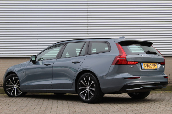 Volvo V60 2.0 T6 Plug-in hybrid AWD Plus Dark | Trekhaak Actie | SOH 96% | Camera | Elektrische achterklep | Leder | Memory