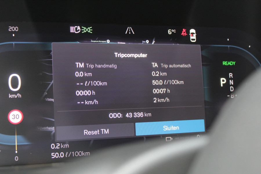 Volvo V60 2.0 T6 Plug-in hybrid AWD Plus Dark | Trekhaak Actie | SOH 96% | Camera | Elektrische achterklep | Leder | Memory