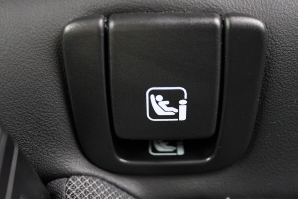 Volvo V60 2.0 T6 Plug-in hybrid AWD Plus Dark | Trekhaak Actie | SOH 96% | Camera | Elektrische achterklep | Leder | Memory