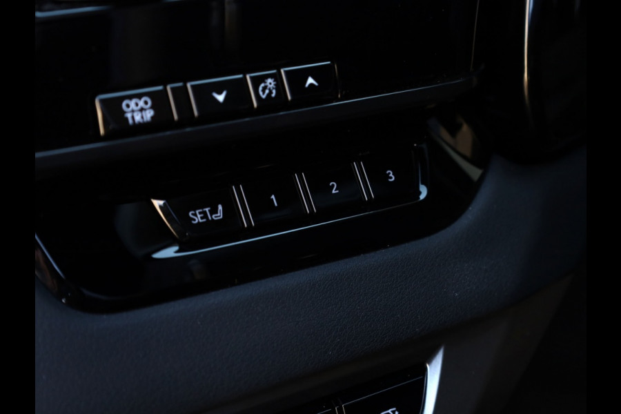 Lexus RX 350h President Line | Mark Levinson | Panoramadak | Park-Assist