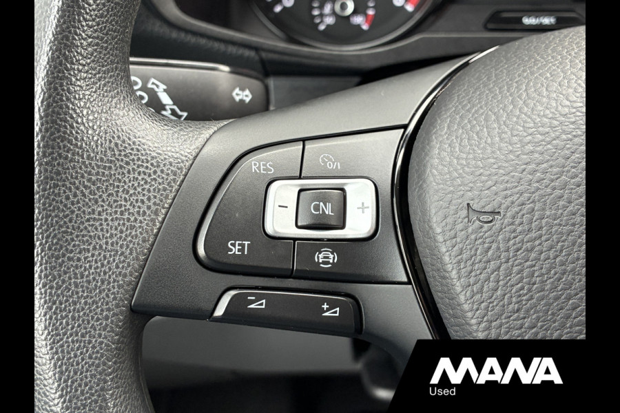 Volkswagen Crafter 35 2.0 TDI L4H3 Highline Laadklep Automaat Camera Airco Cruise Vooruitverwarming Carplay