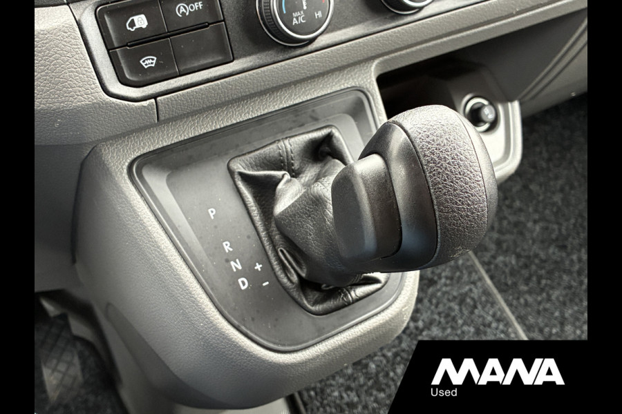 Volkswagen Crafter 35 2.0 TDI L4H3 Highline Laadklep Automaat Camera Airco Cruise Vooruitverwarming Carplay