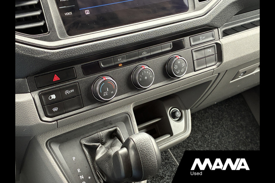 Volkswagen Crafter 35 2.0 TDI L4H3 Highline Laadklep Automaat Camera Airco Cruise Vooruitverwarming Carplay