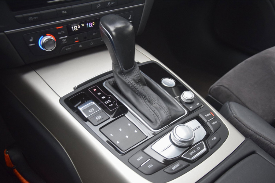 Audi A6 Allroad quattro 3.0 TDI Premium Edition / Panoramadak / Camera / Trekhaak