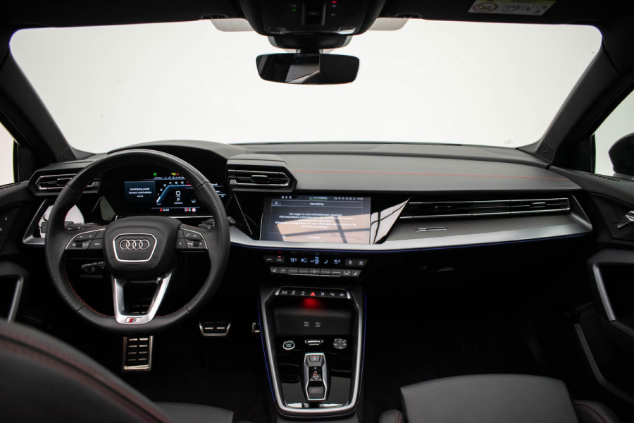 Audi A3 Sportback 35 TFSI S edition |3xS-line|Pano|Carbon|HUD|Sonos|Memory|RS Stoelen