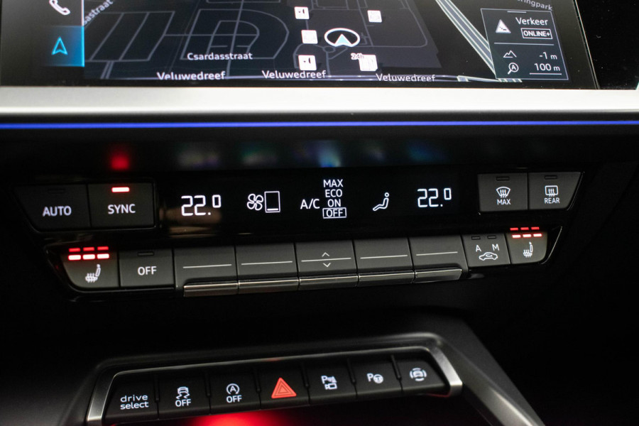 Audi A3 Sportback 35 TFSI S edition |3xS-line|Pano|Carbon|HUD|Sonos|Memory|RS Stoelen