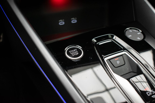 Audi A3 Sportback 35 TFSI S edition |3xS-line|Pano|Carbon|HUD|Sonos|Memory|RS Stoelen